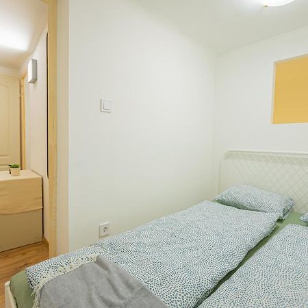 2 Bedroom Apartment In The Dob Street, Emerald 부다페스트 외부 사진
