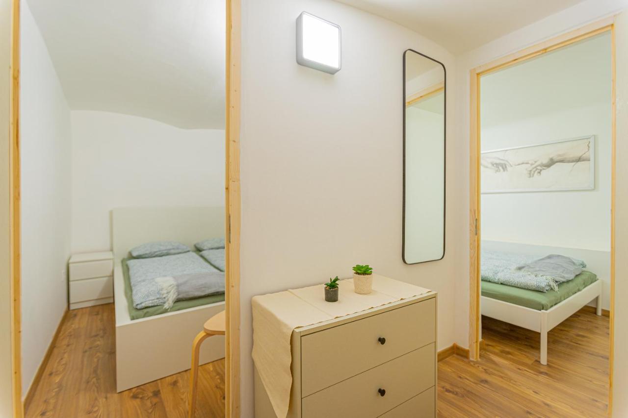 2 Bedroom Apartment In The Dob Street, Emerald 부다페스트 외부 사진