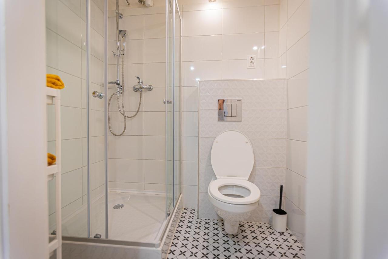 2 Bedroom Apartment In The Dob Street, Emerald 부다페스트 외부 사진