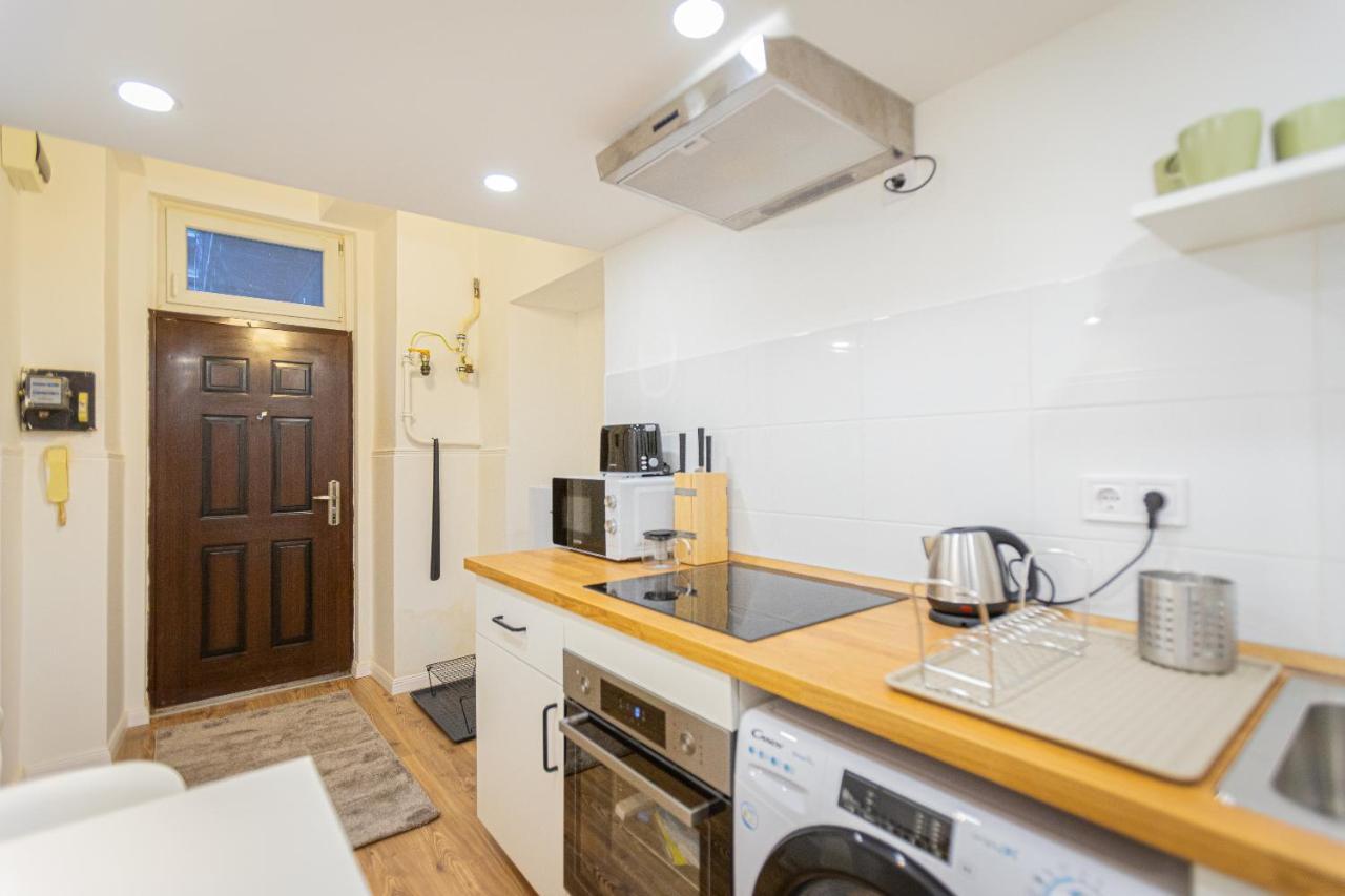 2 Bedroom Apartment In The Dob Street, Emerald 부다페스트 외부 사진